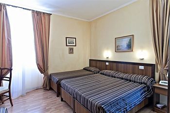 Trastevere Hotel Cisterna Rom Exterior foto